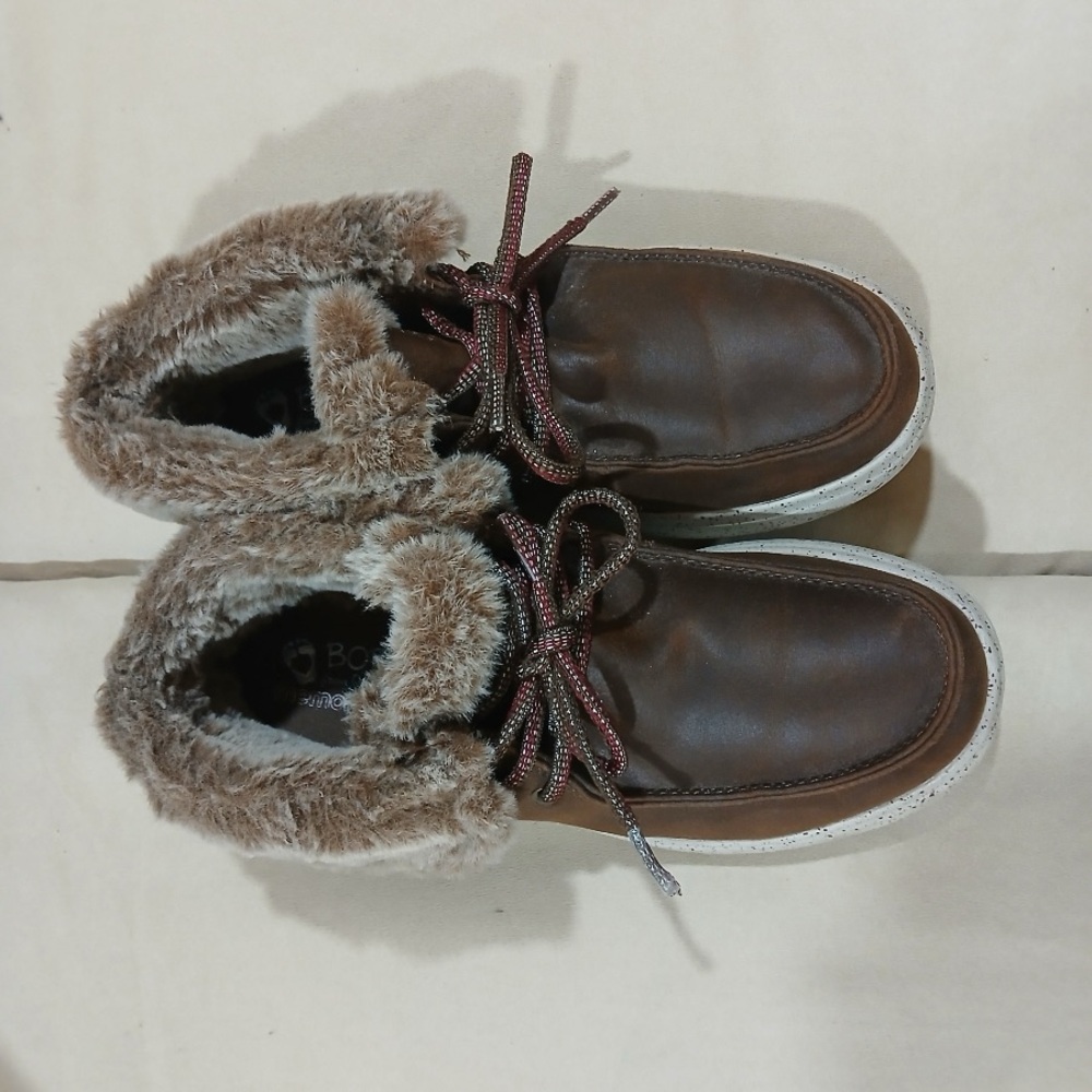 BOB’s Brown Fur-Lined Shoes
